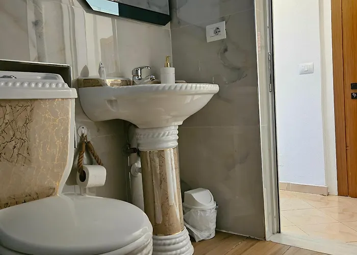 Affittacamere Bujtina Veritos 3*