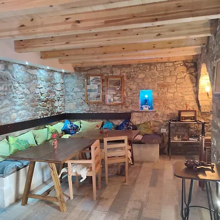 Bujtina Veritos Guest house Berat