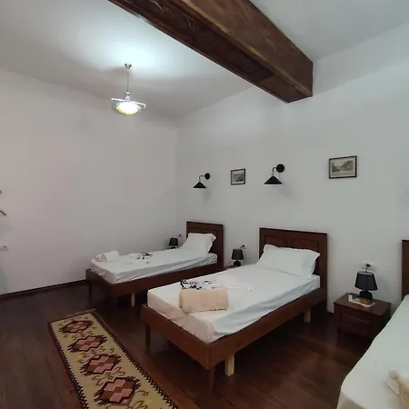 Bujtina Veritos Guest house *