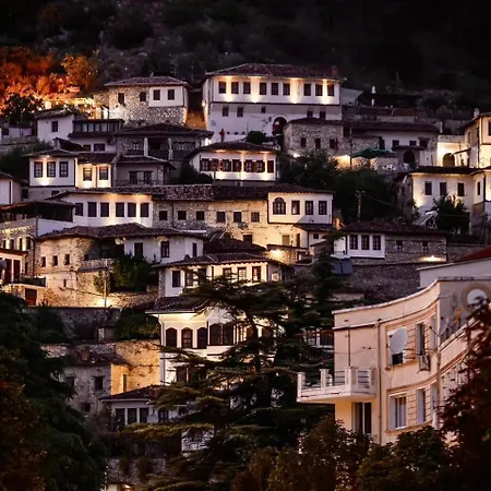 Bujtina Veritos Konukevi 3*