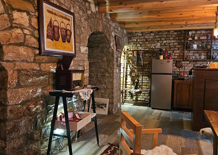 Konukevi Bujtina Veritos Berat