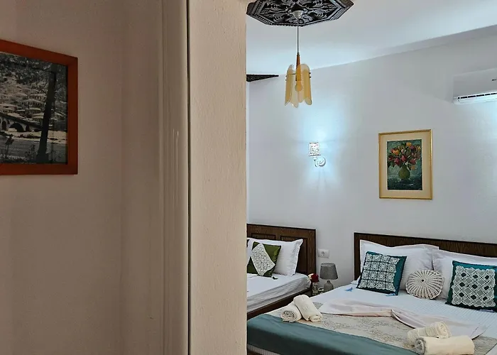 Bujtina Veritos Konukevi Berat