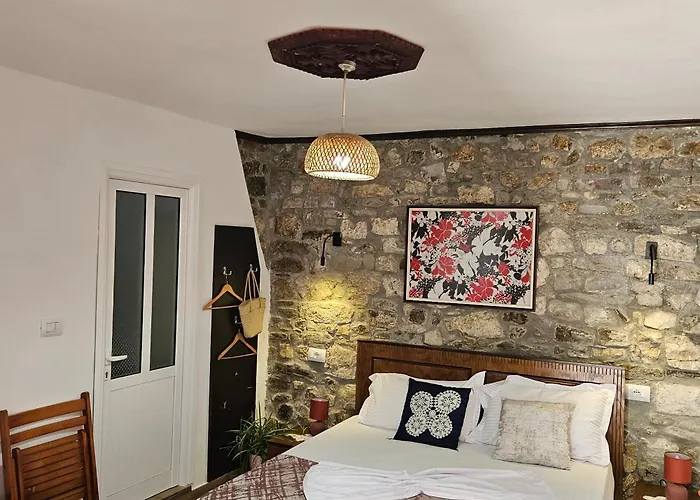 Konukevi Bujtina Veritos