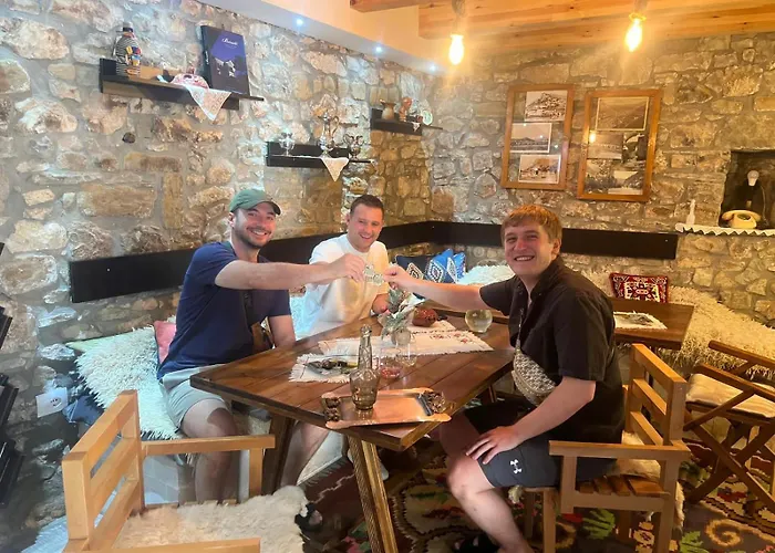 Bujtina Veritos Konukevi Berat